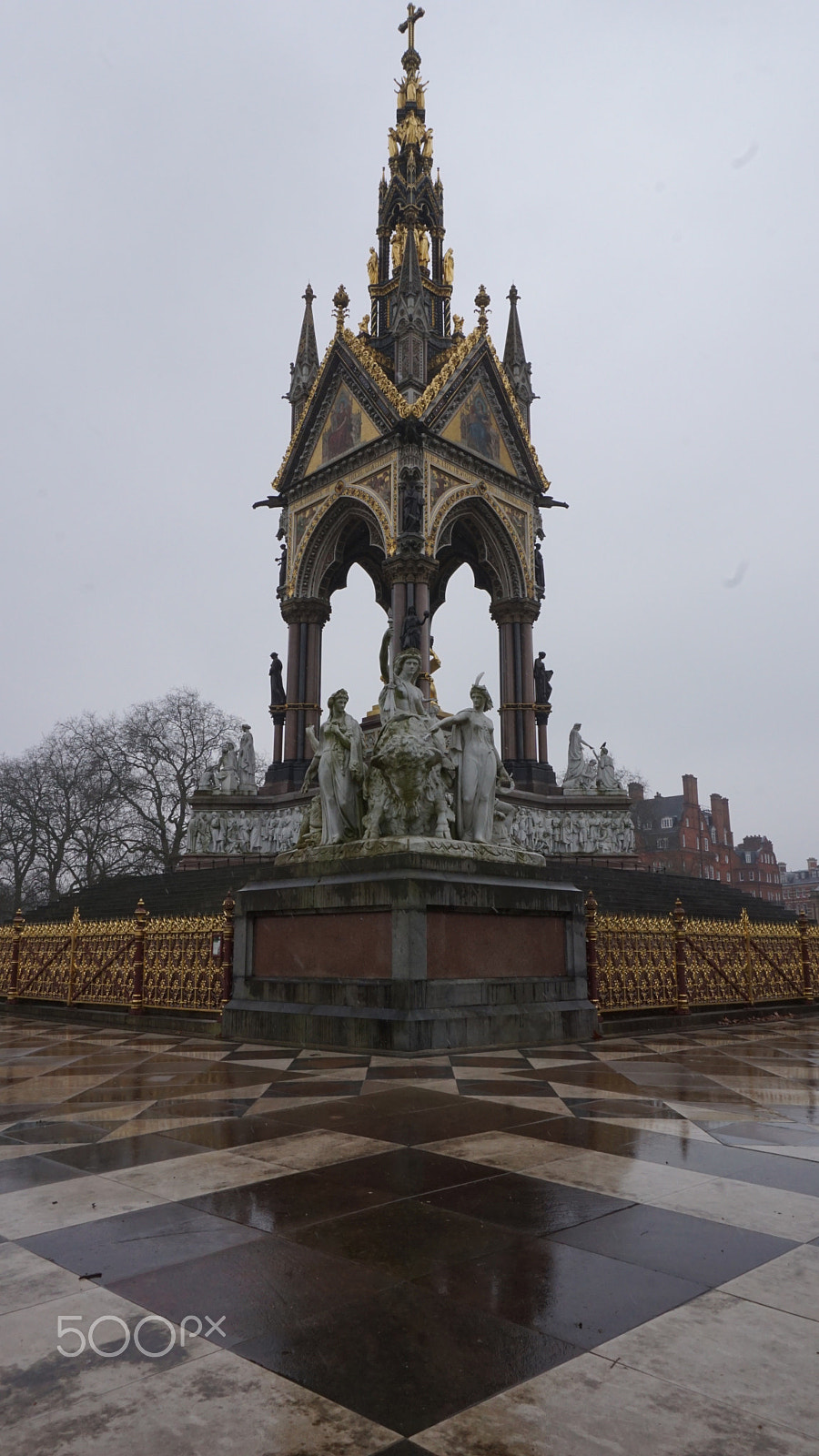 Sony a5100 + Sony E 18-50mm F4-5.6 sample photo. Albert memorial - london photography