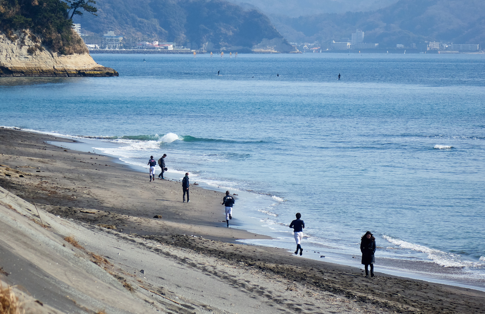 Sony Cyber-shot DSC-RX10 sample photo. Runner at the beach photography