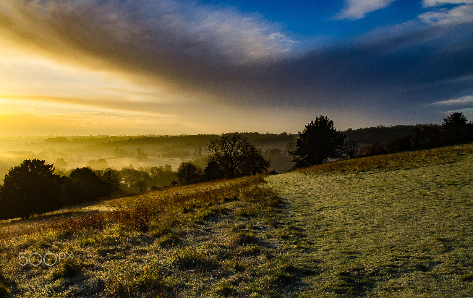 Olympus M.Zuiko Digital 14-42mm F3.5-5.6 II sample photo. Winter sunrise over wycombe uk photography