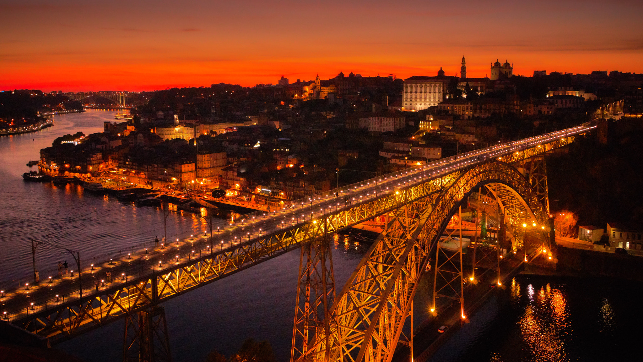 FE 21mm F2.8 sample photo. Spicy sky over porto photography