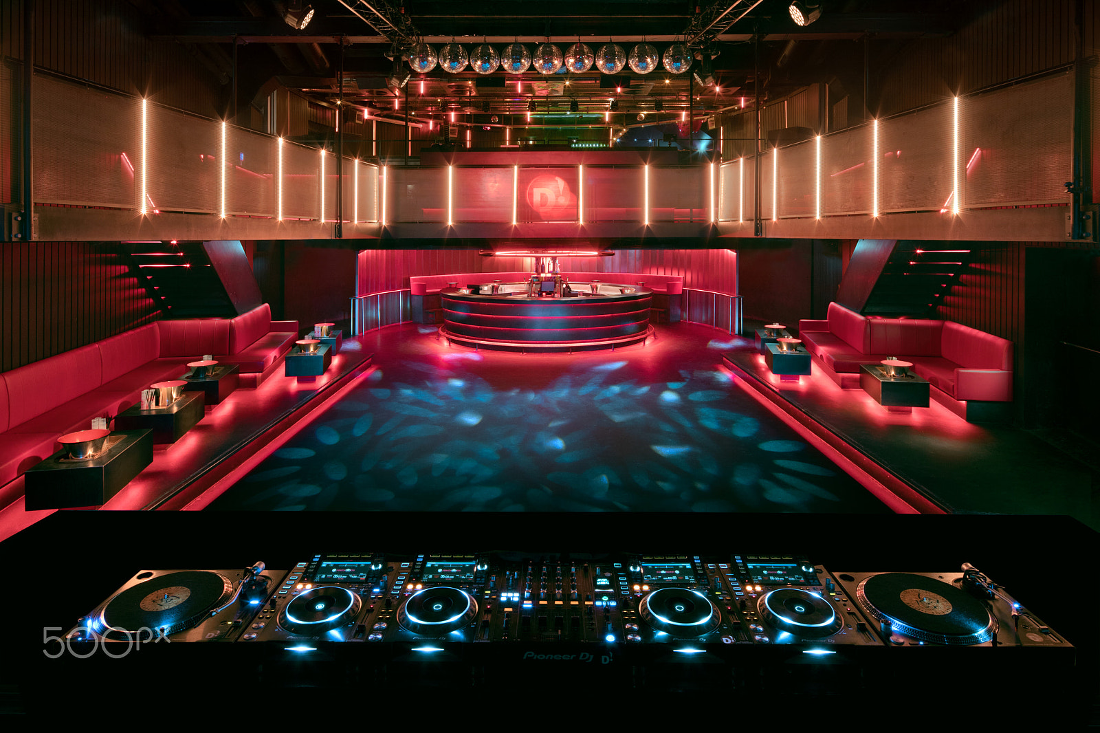 Canon TS-E 17mm F4L Tilt-Shift sample photo. D!club interior iii photography