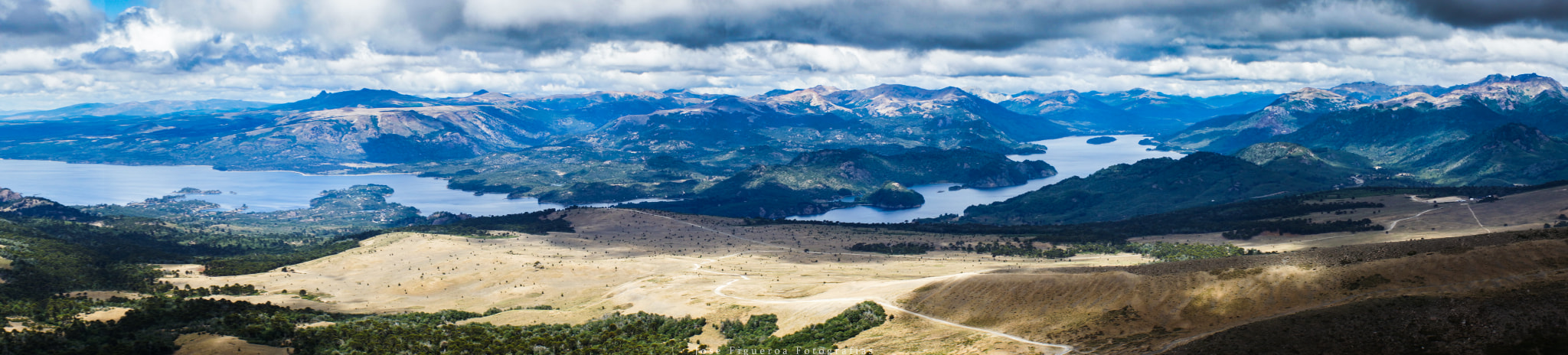 Sony SLT-A65 (SLT-A65V) + Sony 28mm F2.8 sample photo. Panorámica desde volcán mahuida photography