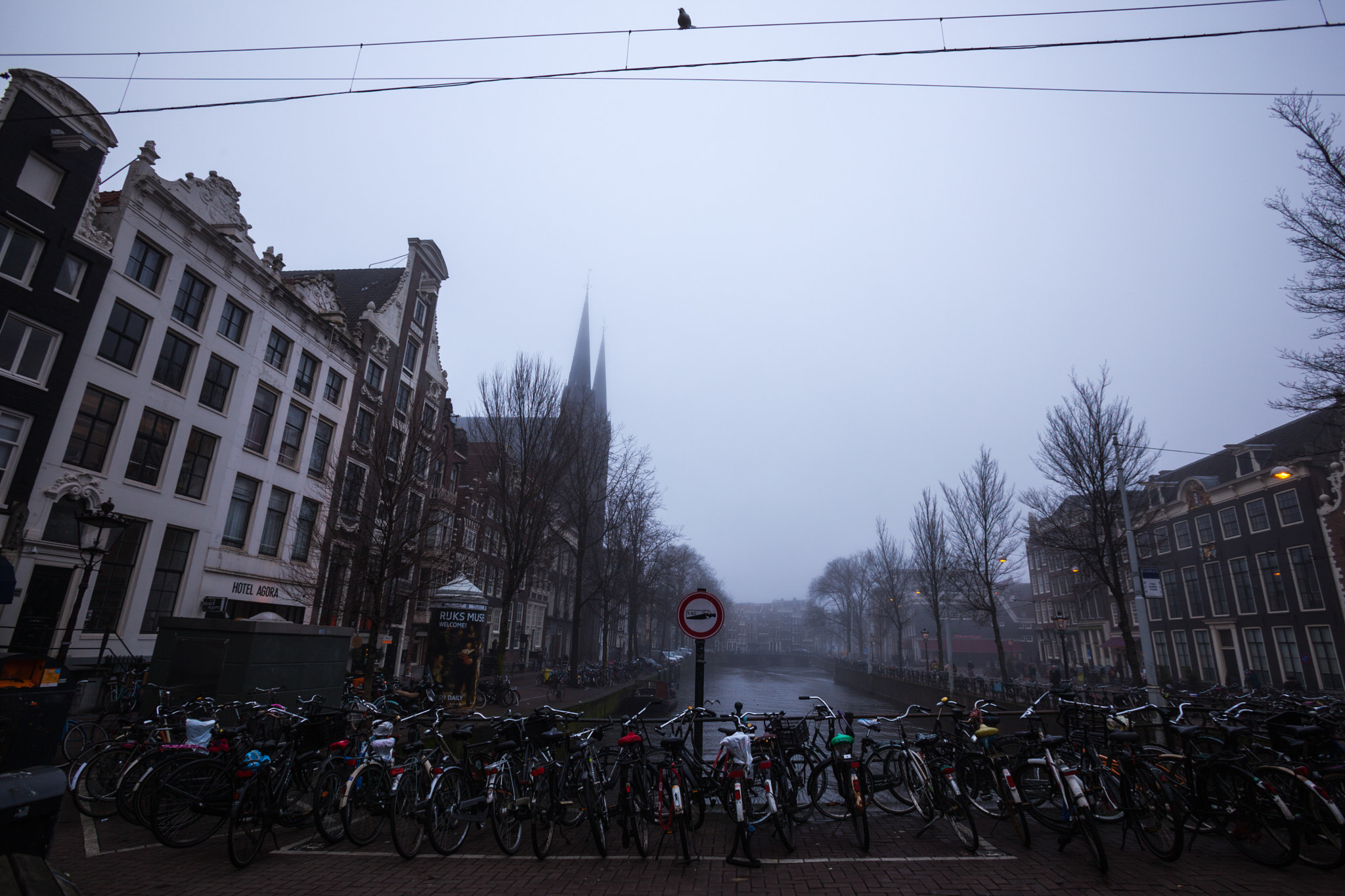 Canon EF 17-35mm f/2.8L sample photo. Grey day photography