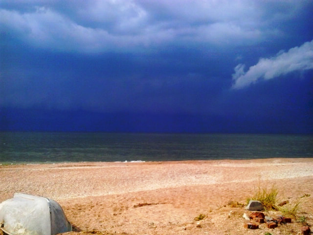Samsung Galaxy Young sample photo. Boat at the shore photography