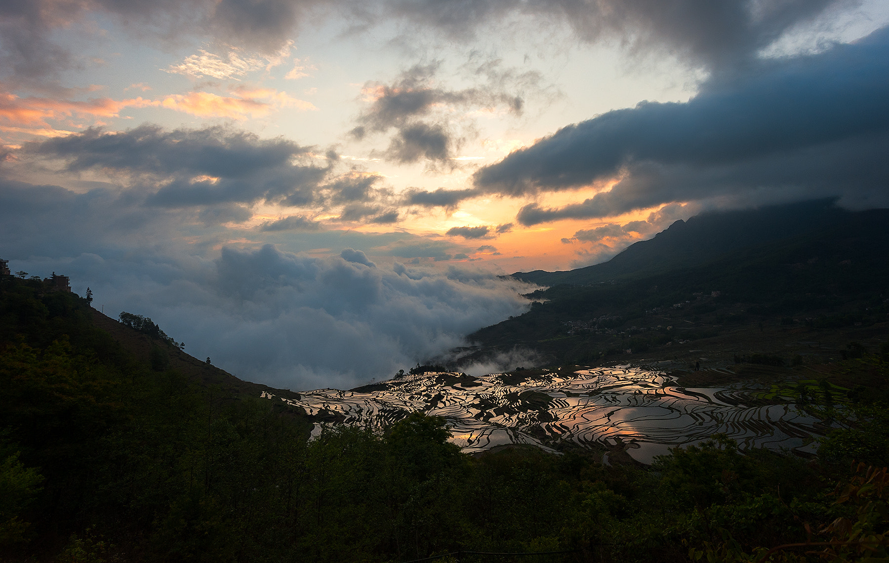 Nikon AF-S Nikkor 16-35mm F4G ED VR sample photo. Land of mirrors  photography