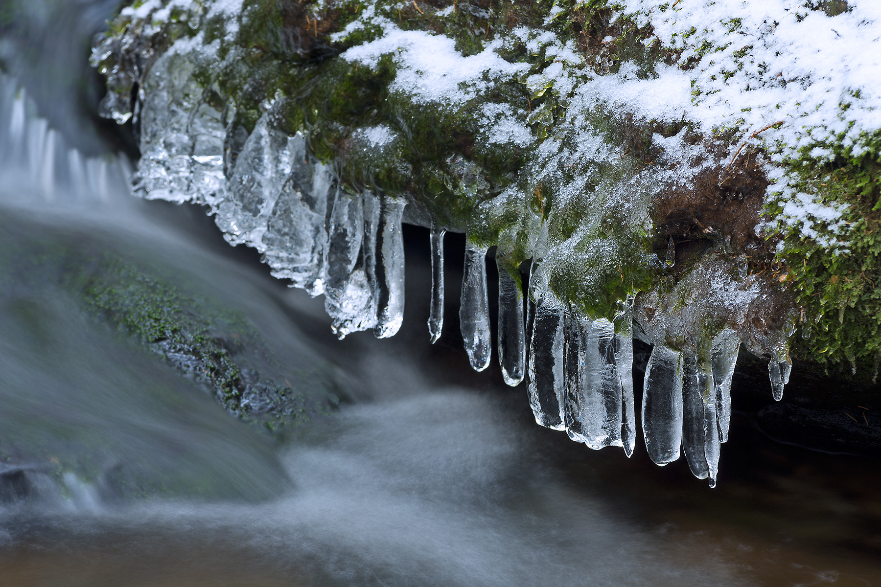 Pentax K-5 sample photo. Eis photography