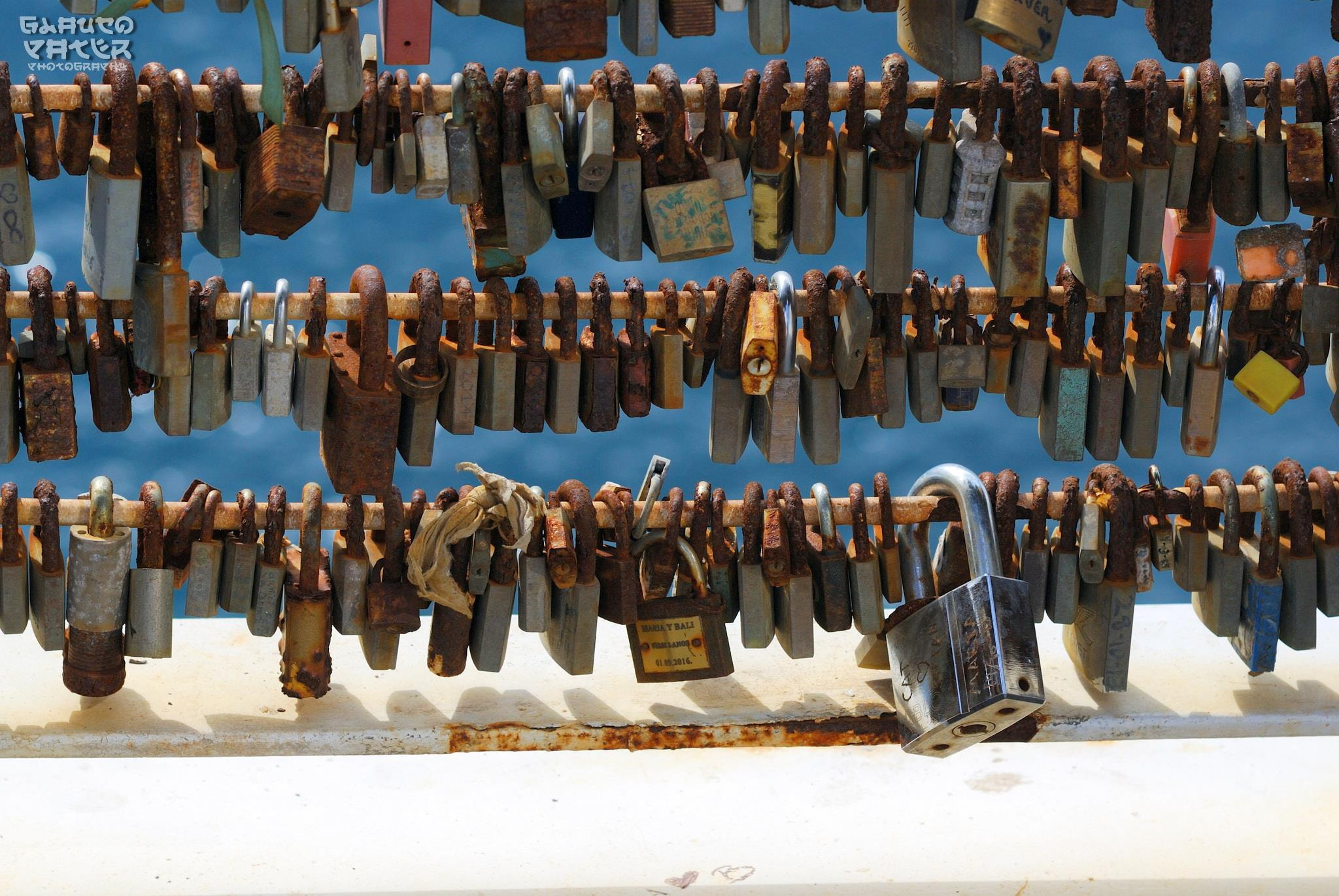 Nikon D60 sample photo. Love may be eternal but padlocks are not. photography