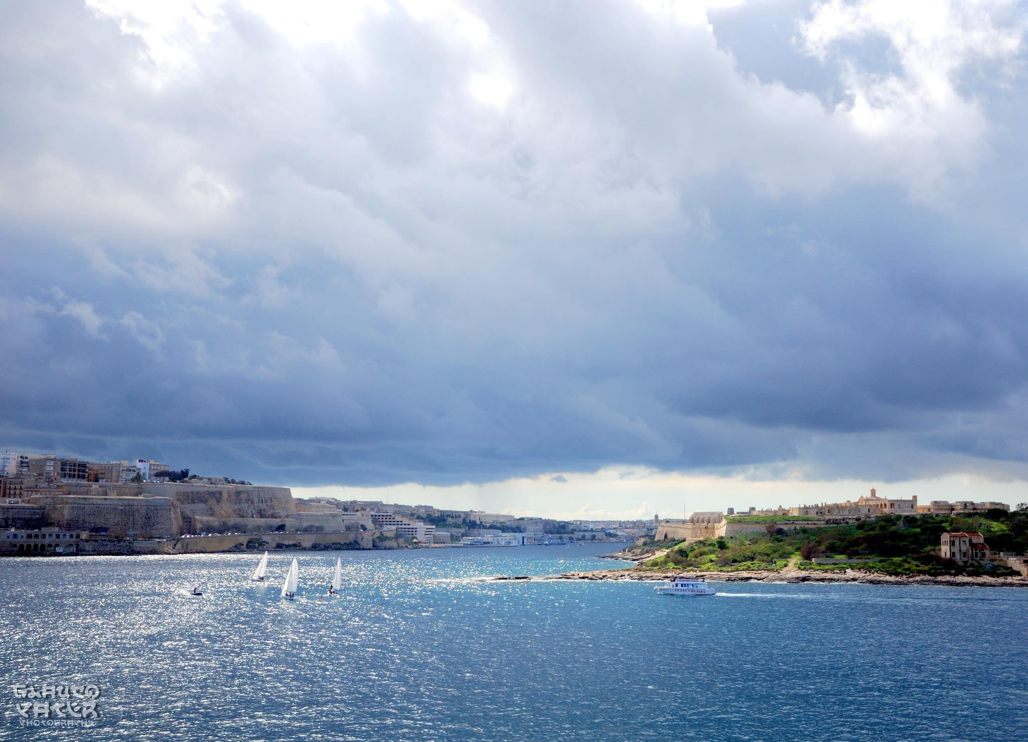 Sigma 10-20mm F4-5.6 EX DC HSM sample photo. Between the islands photography