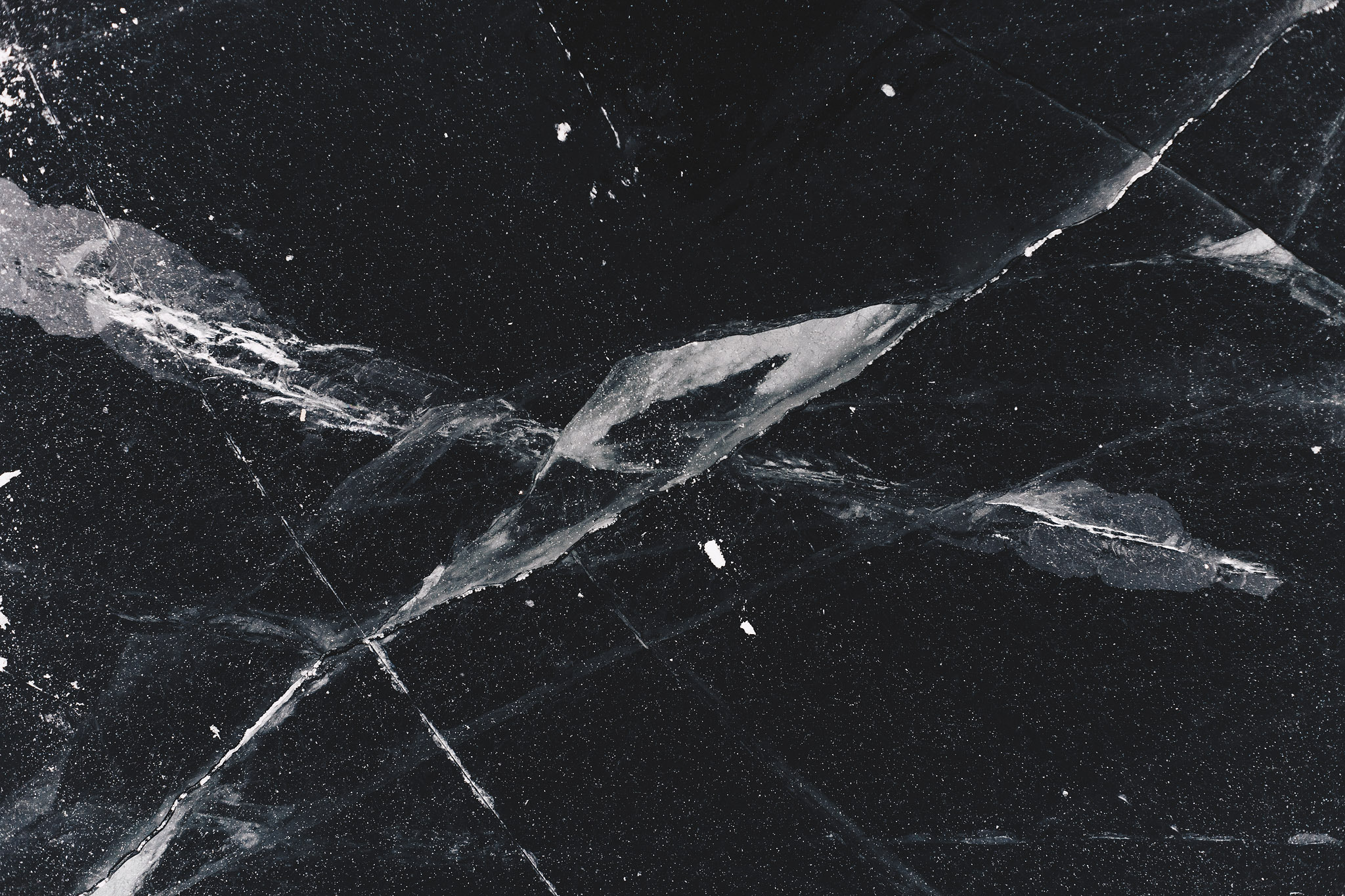 Canon EF 35-80mm f/4-5.6 sample photo. Story of ice photography