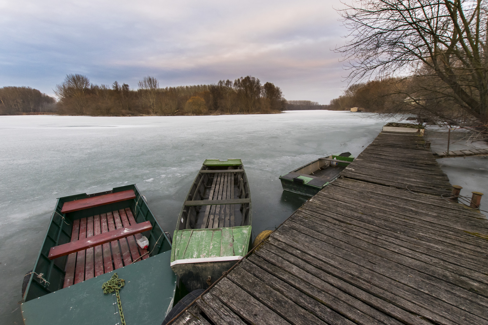 Nikon D3300 + Sigma 10-20mm F3.5 EX DC HSM sample photo. At the end of winter photography