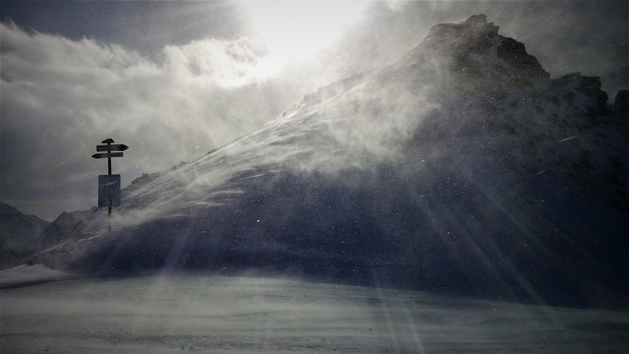 BlackBerry Z10 sample photo. Skier dans la tempete photography