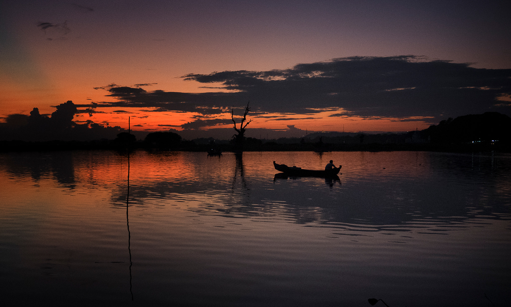 Olympus OM-D E-M1 sample photo. 'fishing on the lake' photography