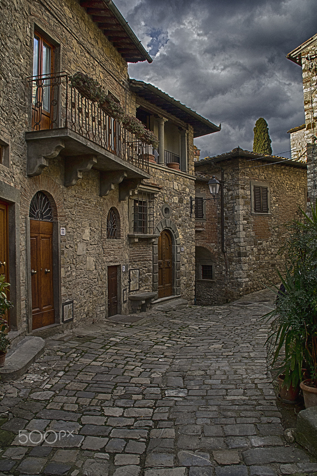Canon EOS 60D + Tamron AF 18-200mm F3.5-6.3 XR Di II LD Aspherical (IF) Macro sample photo. Montefioralle tuscany photography
