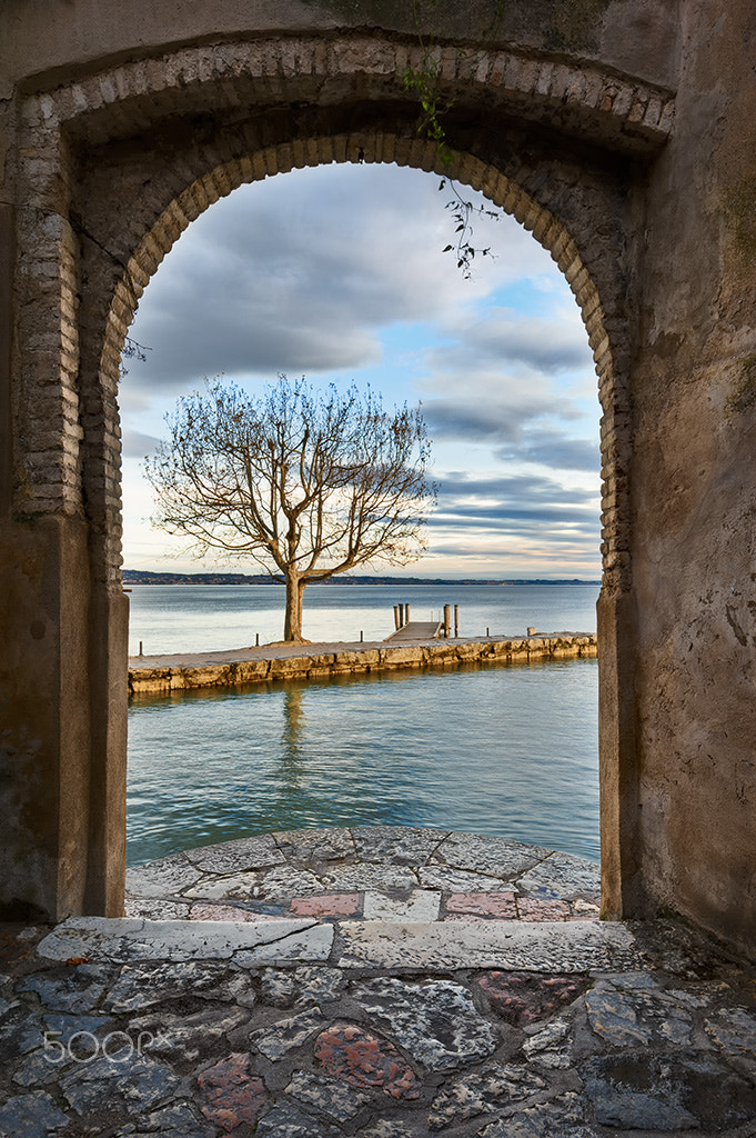 Nikon AF-S Nikkor 16-35mm F4G ED VR sample photo. The door of paradise photography
