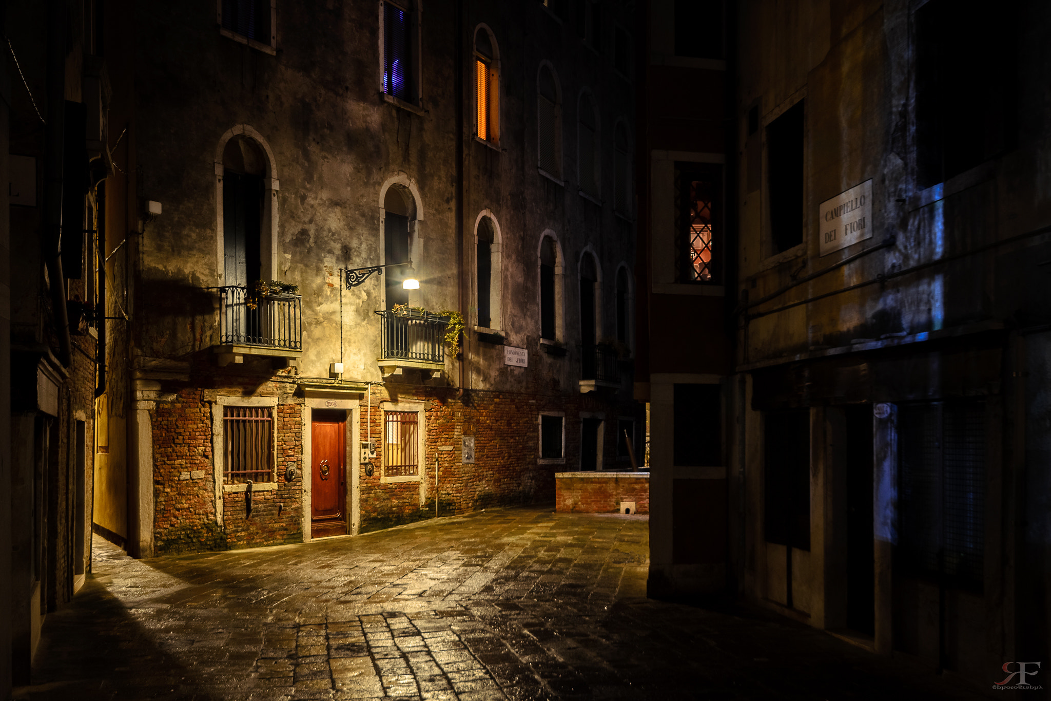 Nikon D7000 + Sigma 12-24mm F4.5-5.6 EX DG Aspherical HSM sample photo. Venezia photography