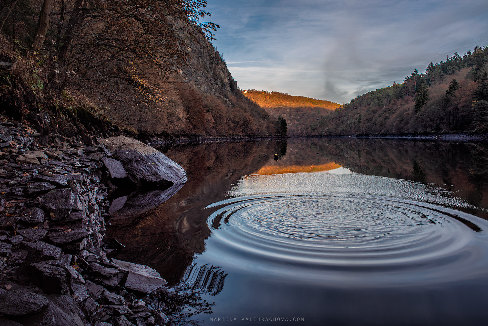 Nikon AF Nikkor 24mm F2.8D sample photo. Ripples photography