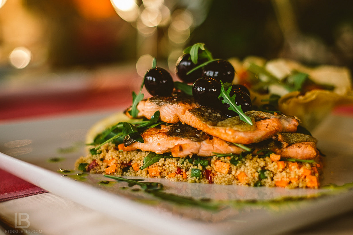 Canon EOS-1D X sample photo. Ready for dinner? photography
