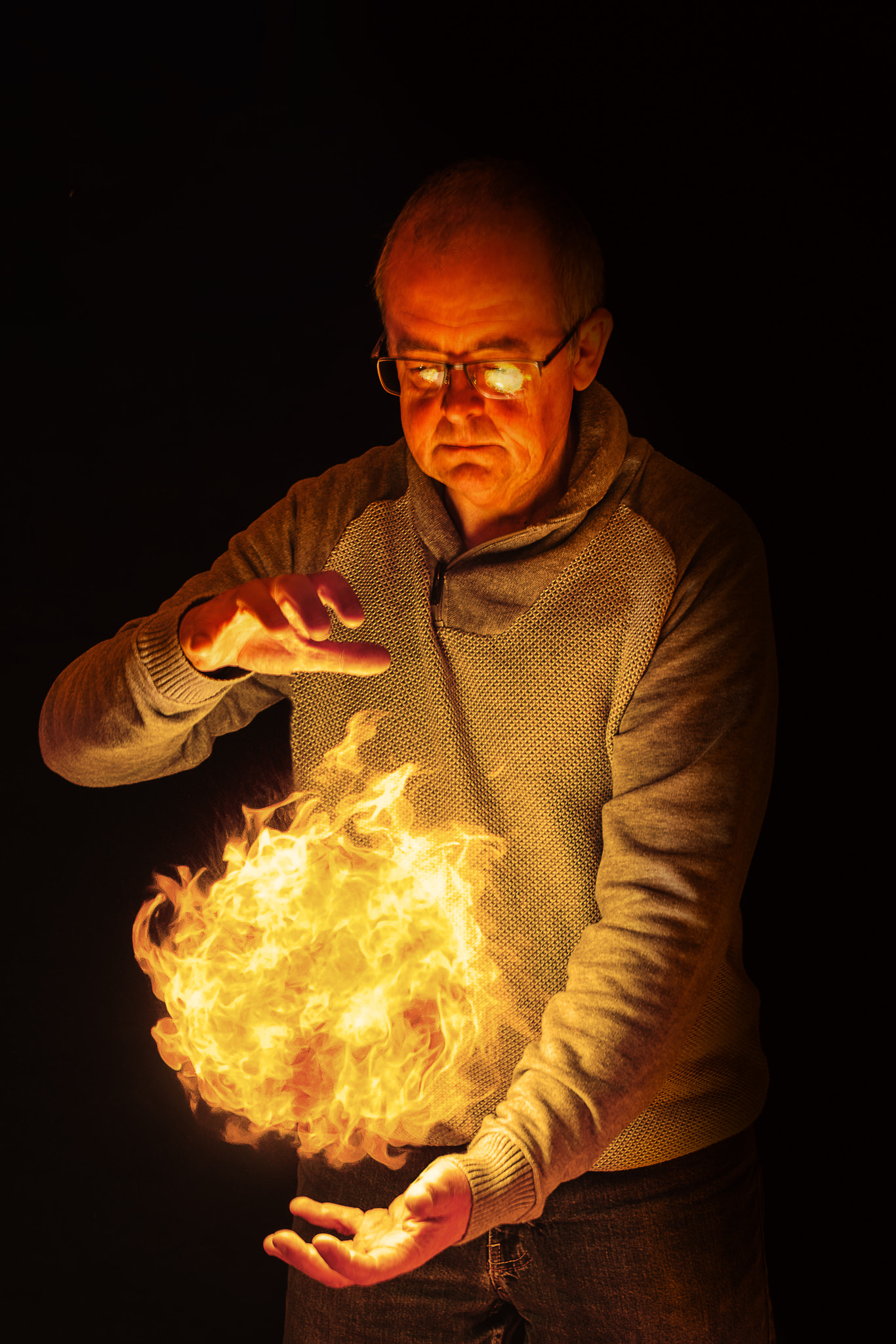 Sony E 18-200mm F3.5-6.3 OSS sample photo. Play with the fire photography