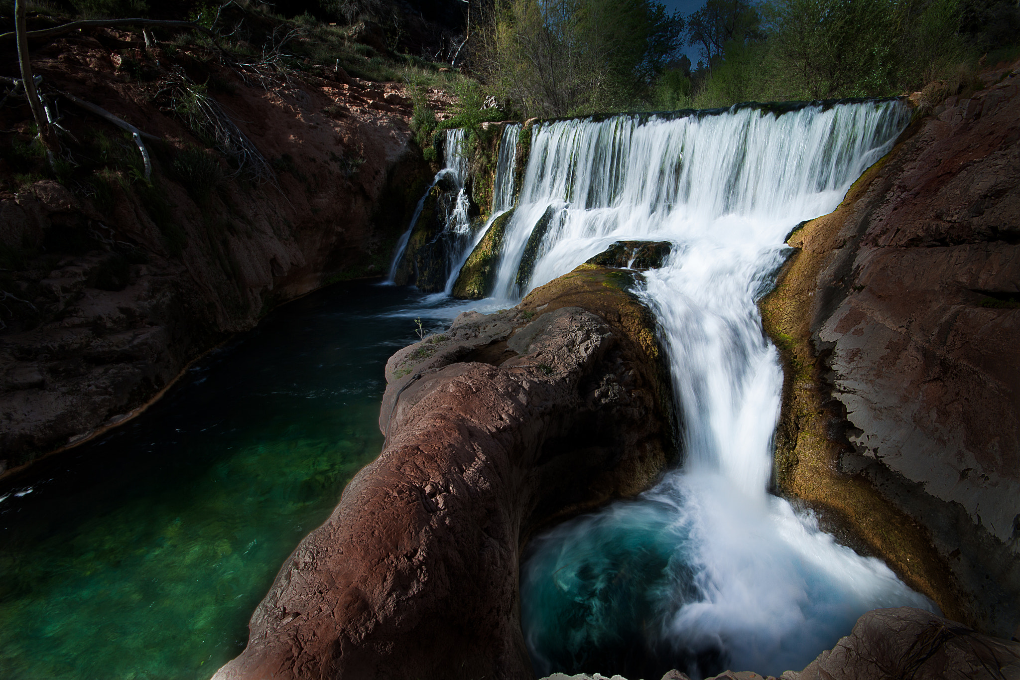 Canon EOS 50D + Sigma 10-20mm F4-5.6 EX DC HSM sample photo. Punchbowl photography