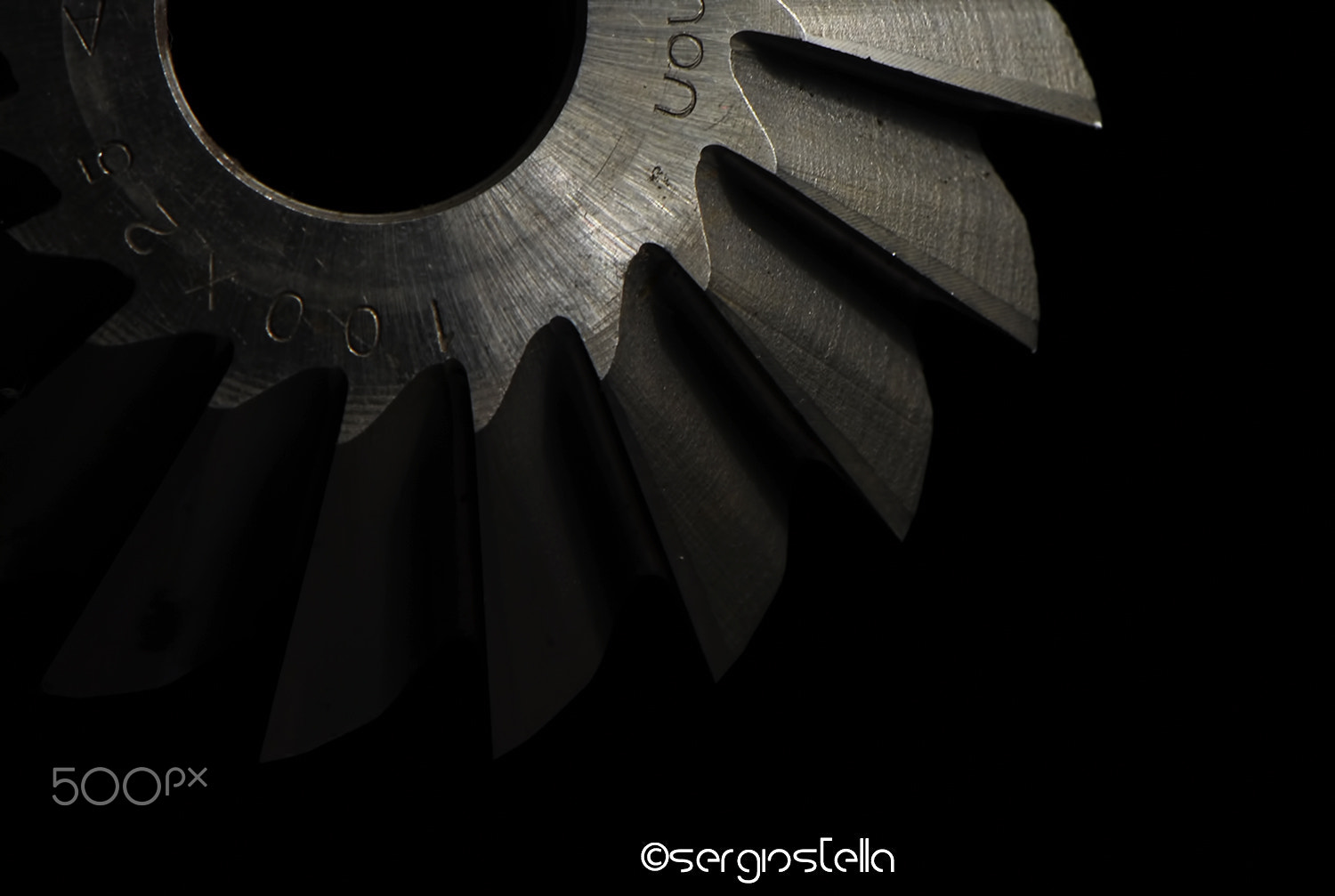 Nikon AF-S Micro-Nikkor 105mm F2.8G IF-ED VR sample photo. Cutter tool___ photography