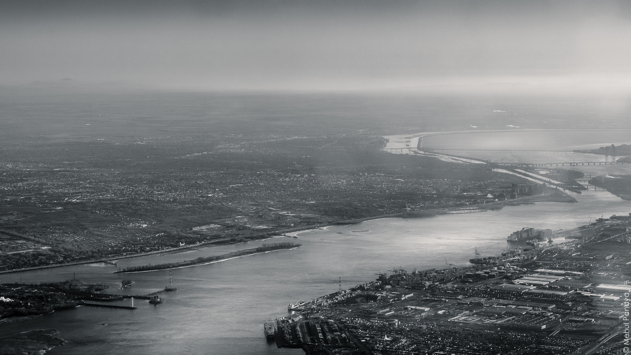 Canon EF 28-135mm F3.5-5.6 IS USM sample photo. Fleuve saint-laurent, montreal photography