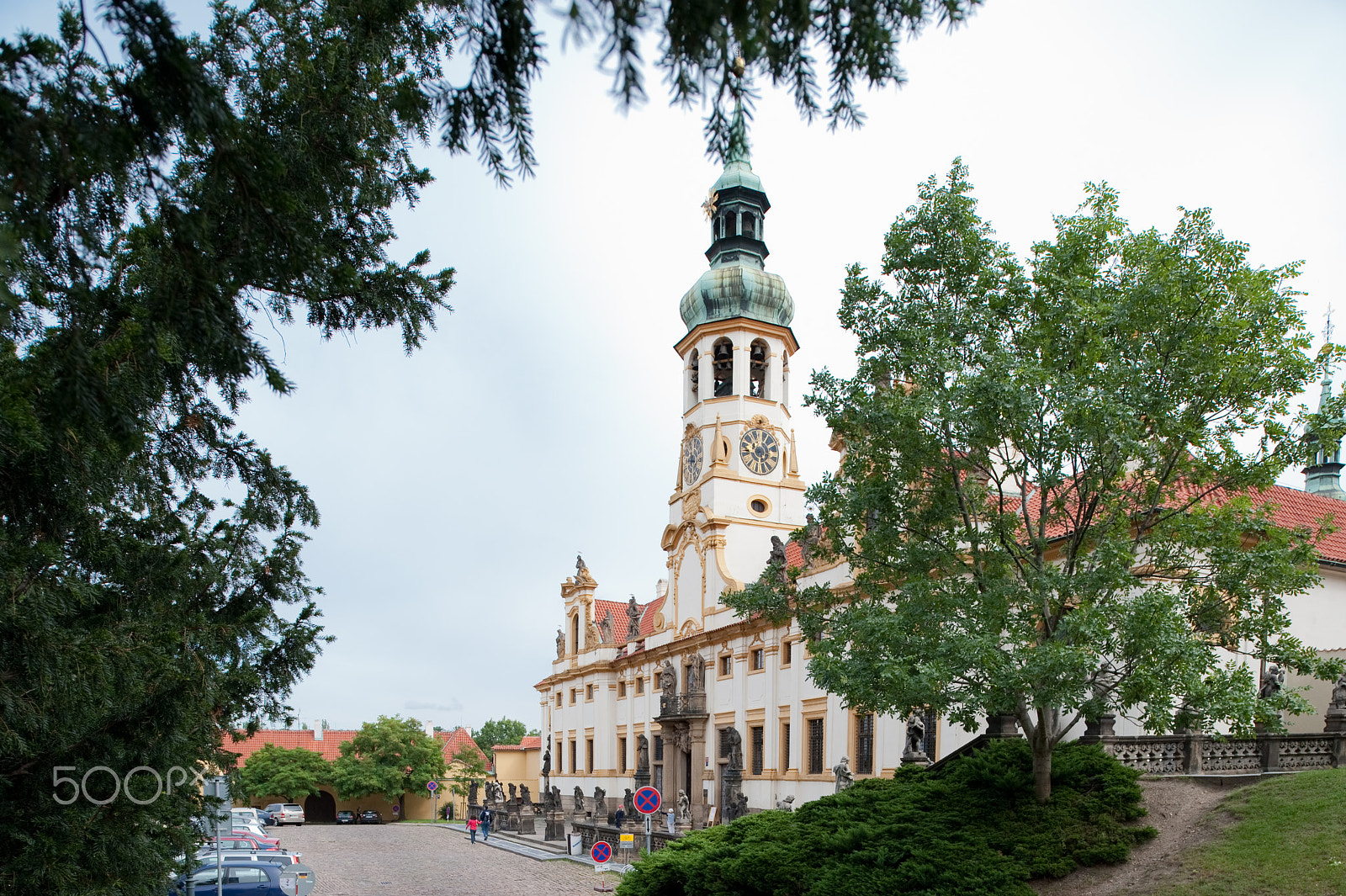 Nikon D700 + Nikon PC-E Nikkor 24mm F3.5D ED Tilt-Shift sample photo. Loreta church photography