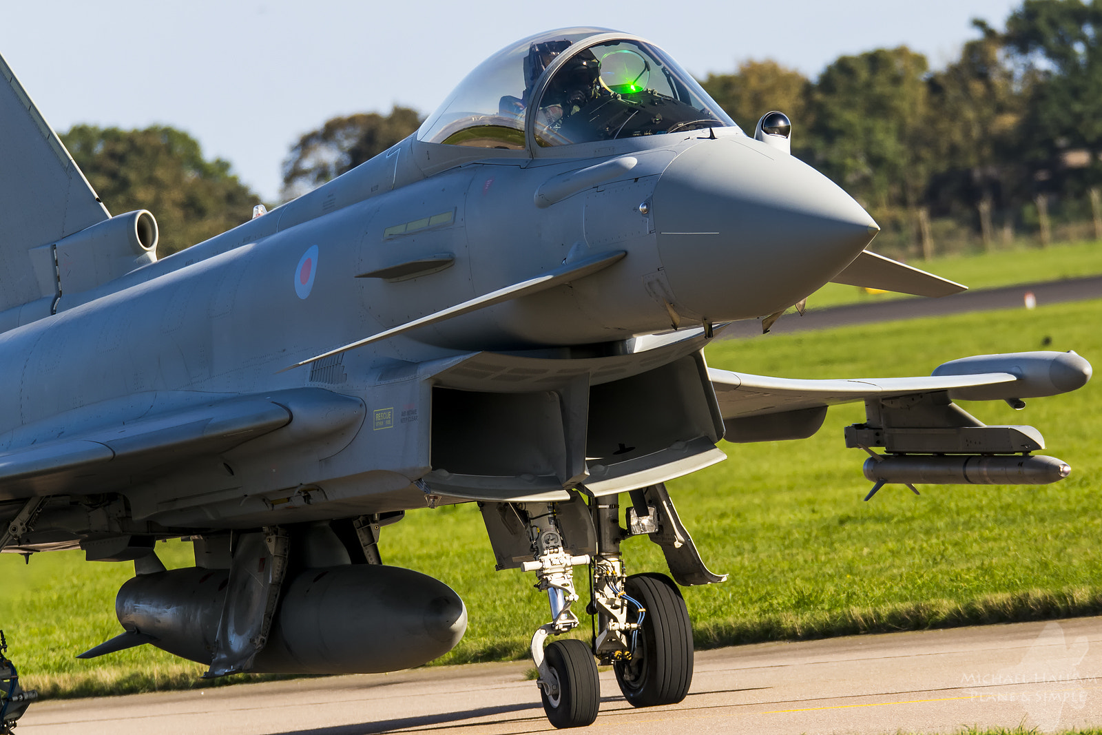 Sigma 150-600mm F5-6.3 DG OS HSM | S sample photo. Typhoon fgr4 taxi back - raf coningsby photography