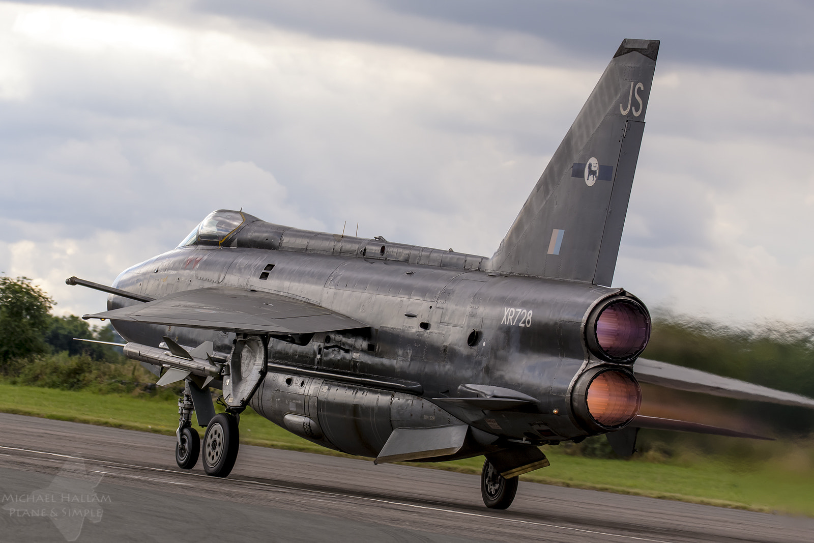 Sigma 150-600mm F5-6.3 DG OS HSM | S sample photo. English electric lightning xr728 photography