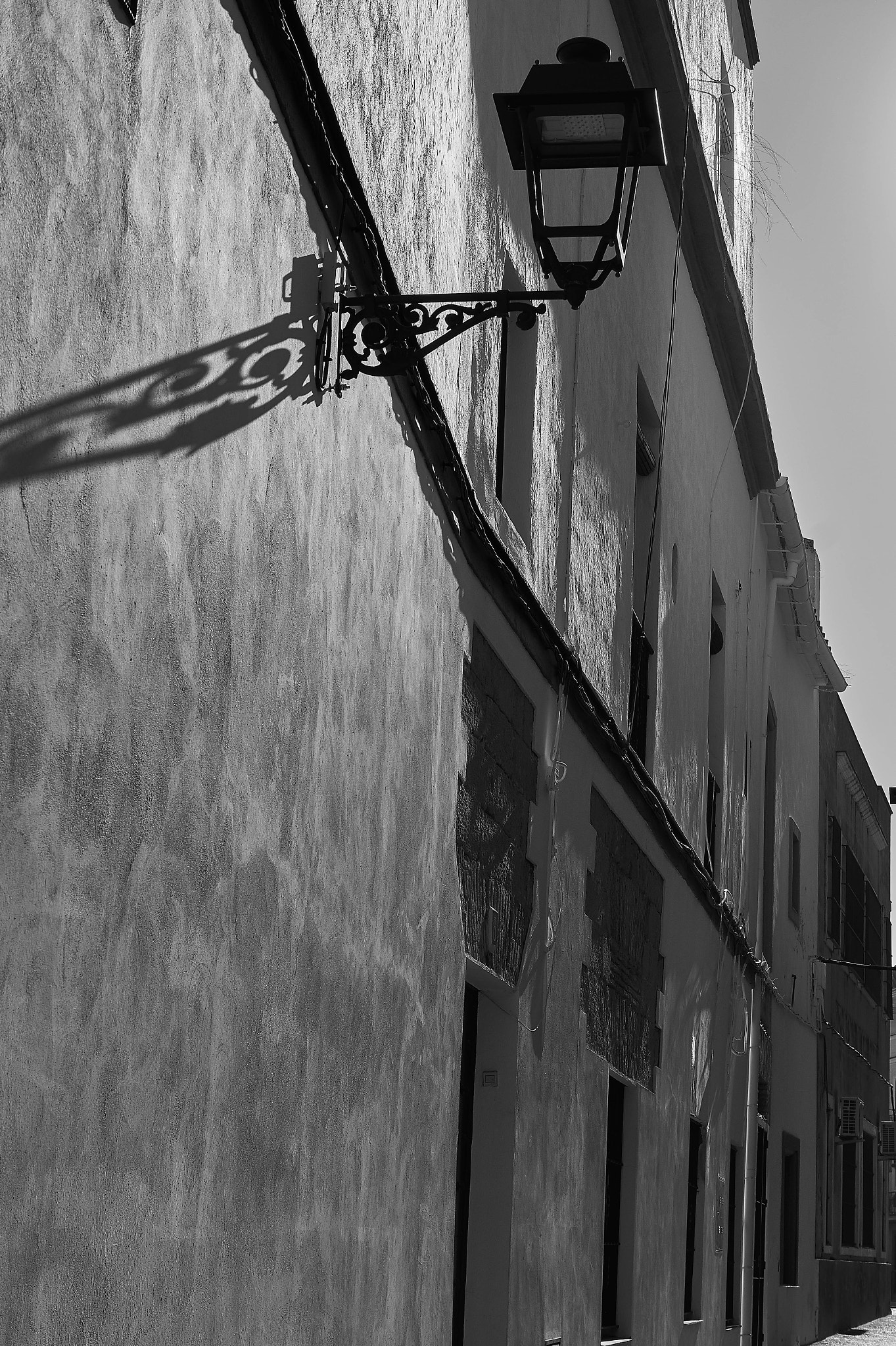 Sony SLT-A58 + Sony DT 35mm F1.8 SAM sample photo. La sombra del farol photography