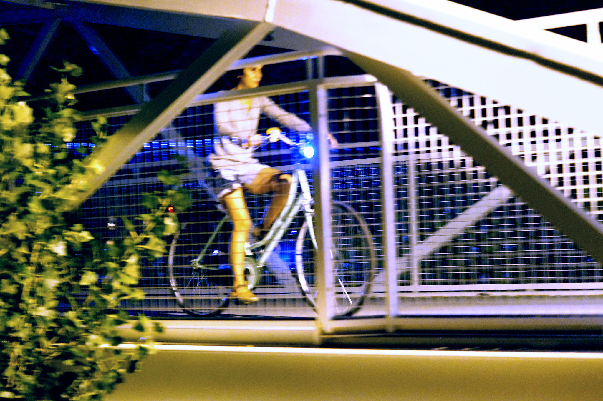 Sony SLT-A58 + Sony DT 50mm F1.8 SAM sample photo. The girl´s bicycle photography