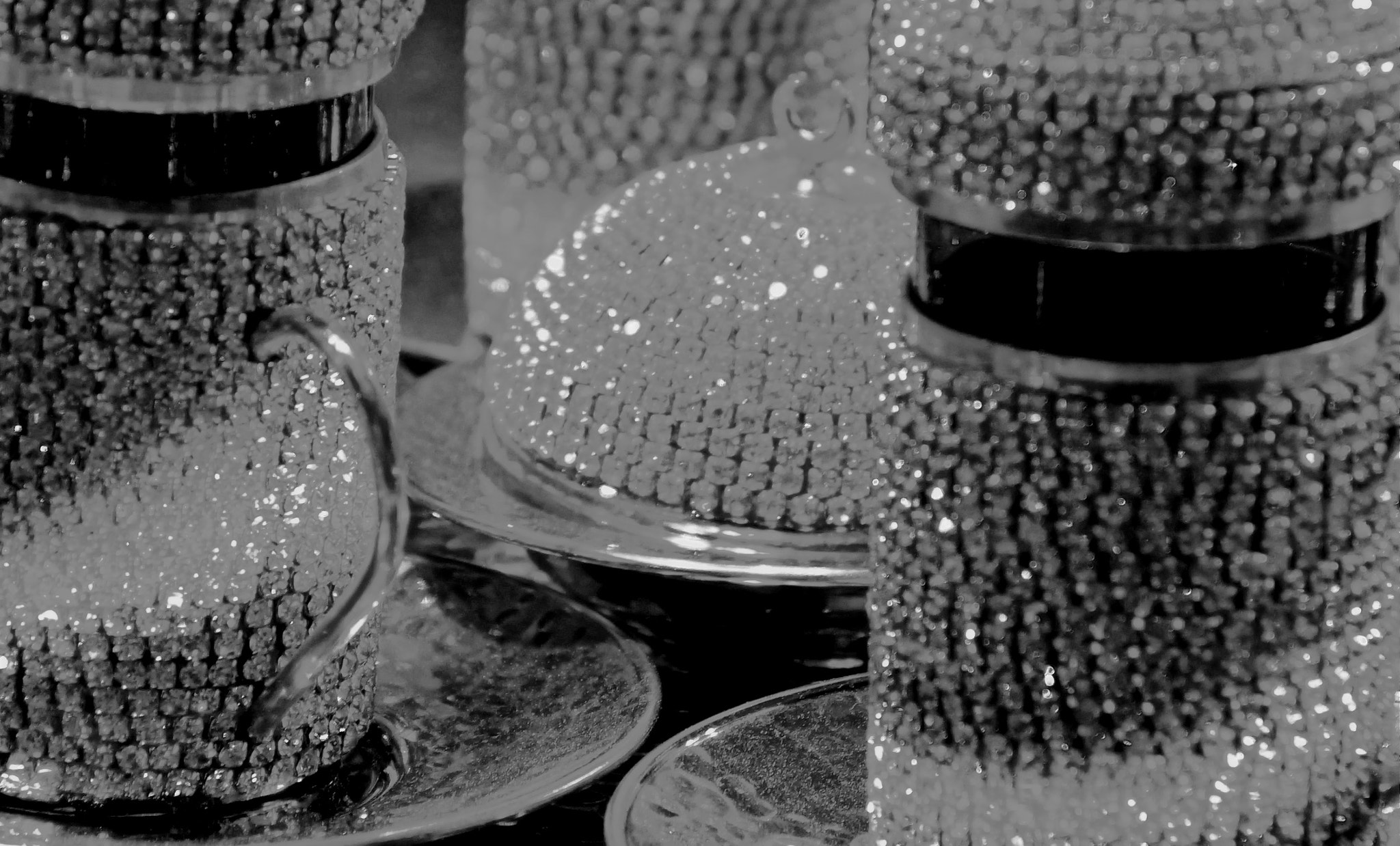 Sony E 18-55mm F3.5-5.6 OSS sample photo. Bling bling photography