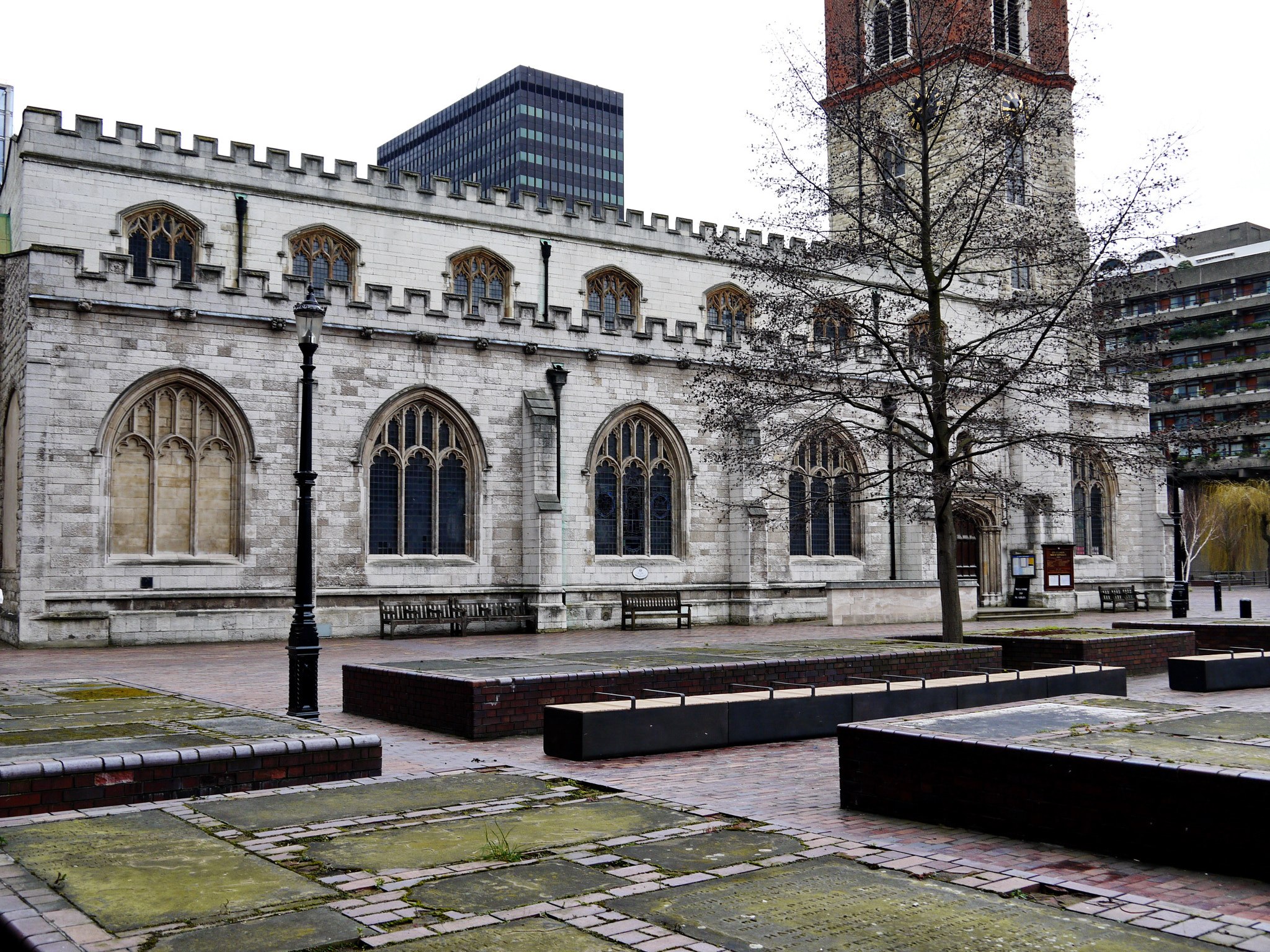 Panasonic Lumix DMC-GF3 + IO 14-42mm F3.5-5.6 sample photo. St giles' cripplegate, london photography