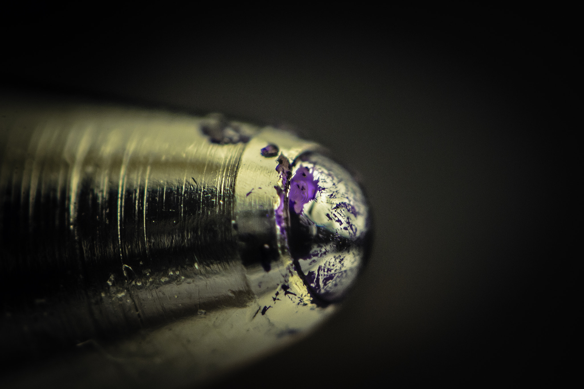 Canon EOS 60D + EF75-300mm f/4-5.6 sample photo. Ballpoint photography