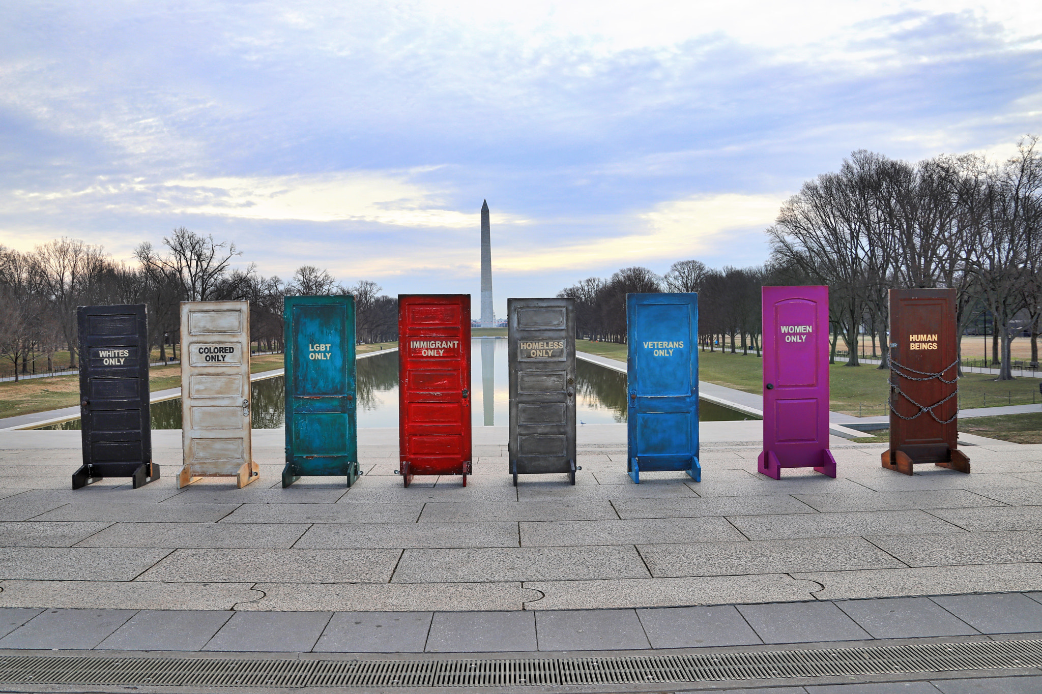 Canon EF 28-135mm F3.5-5.6 IS USM sample photo. Doors at the reflecting pool photography