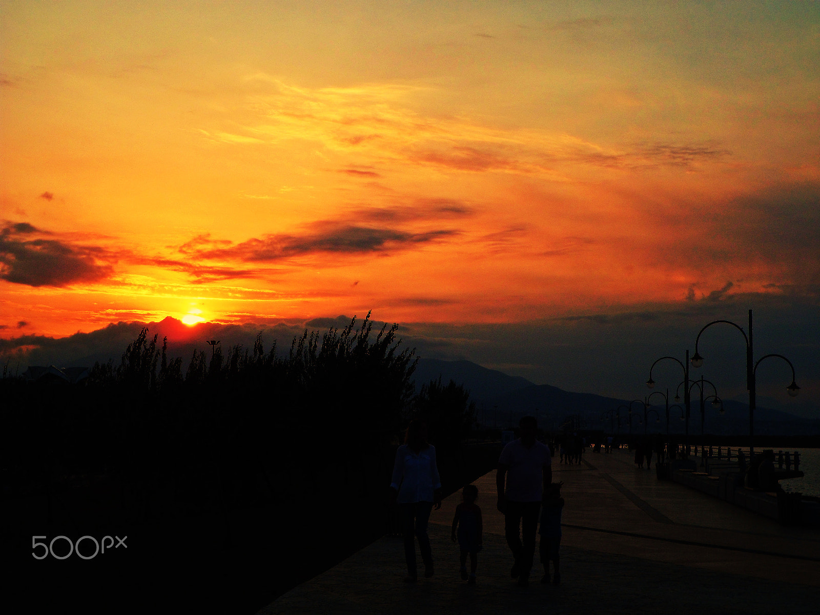 Samsung PL120,PL121 / VLUU PL120,PL121 sample photo. Sunset on samsun beach photography