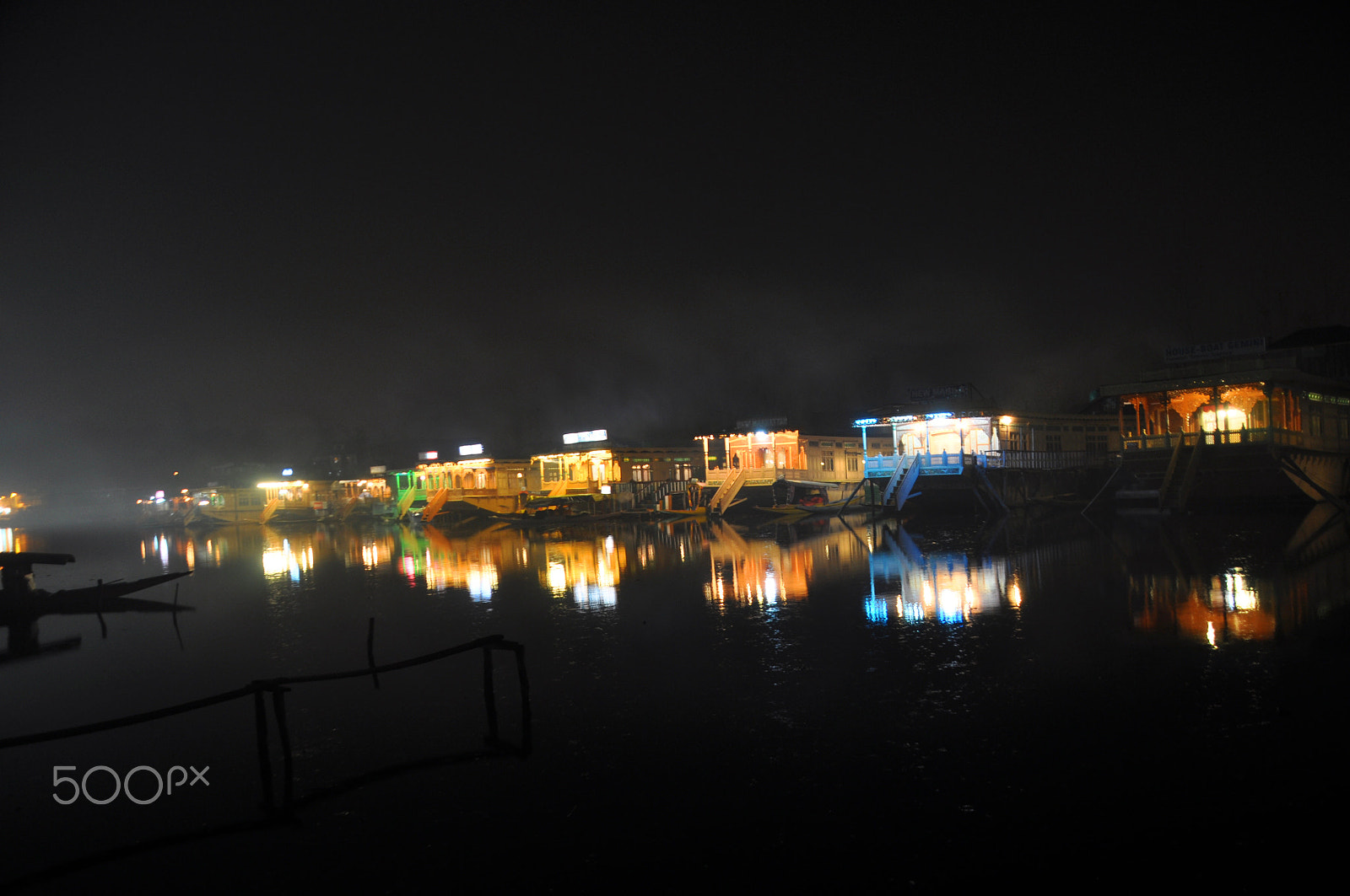 Sigma 18-200mm F3.5-6.3 DC OS HSM sample photo. Houseboats in kashmir photography