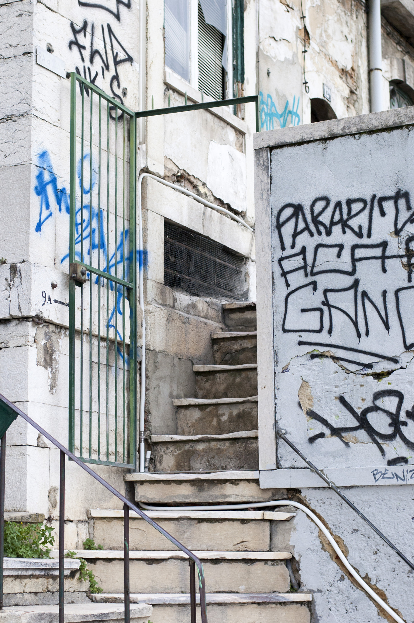 Nikon D40 + Nikon AF-S Nikkor 50mm F1.8G sample photo. Lisbon photography