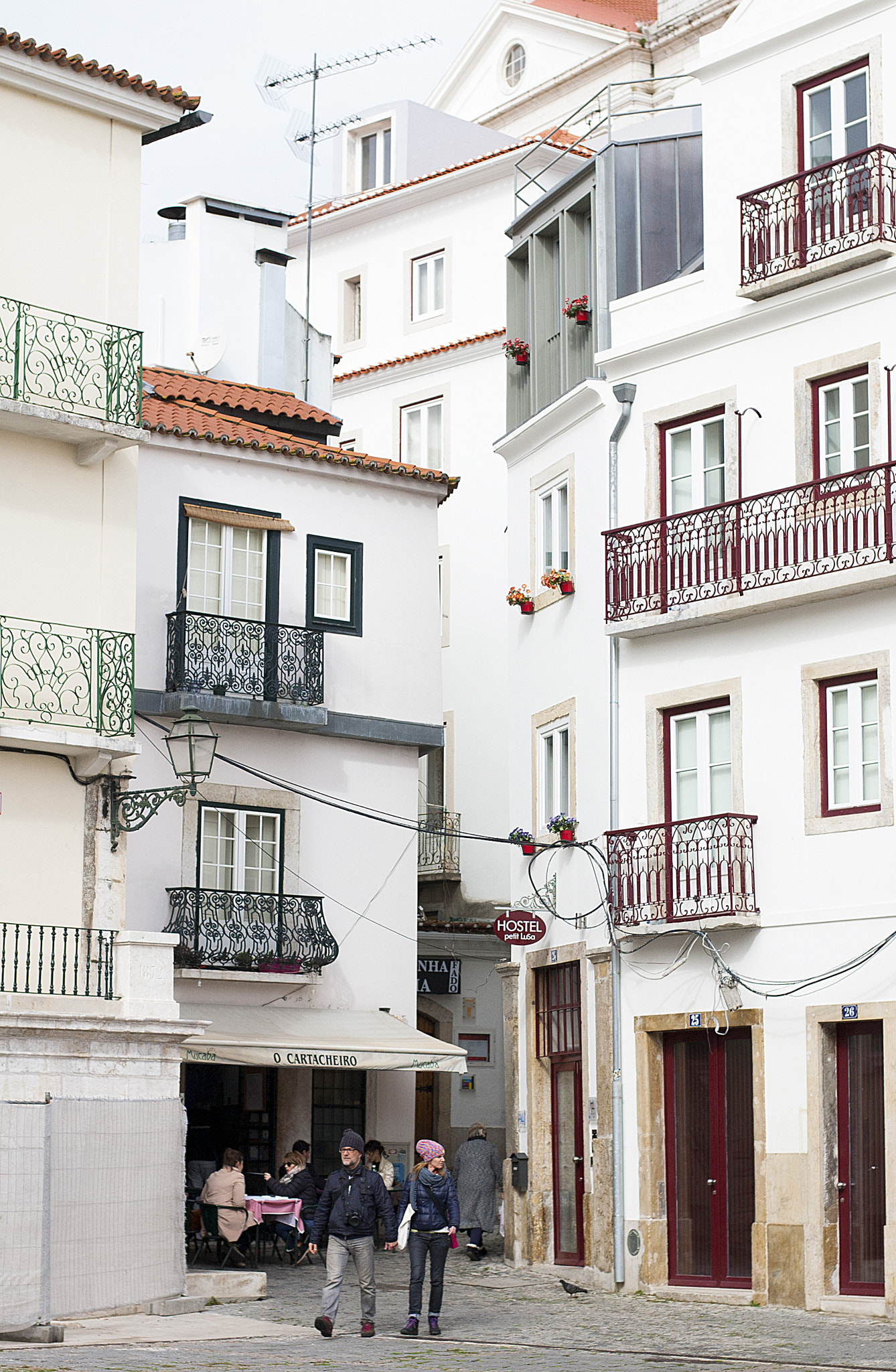 Nikon D40 + Nikon AF-S Nikkor 50mm F1.8G sample photo. Lisbon photography