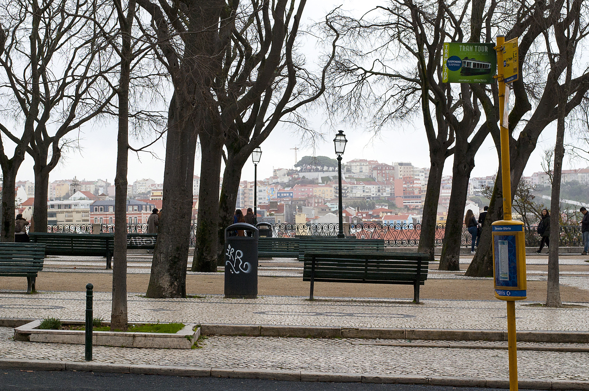 Nikon D40 + Nikon AF-S Nikkor 50mm F1.8G sample photo. Lisbon photography