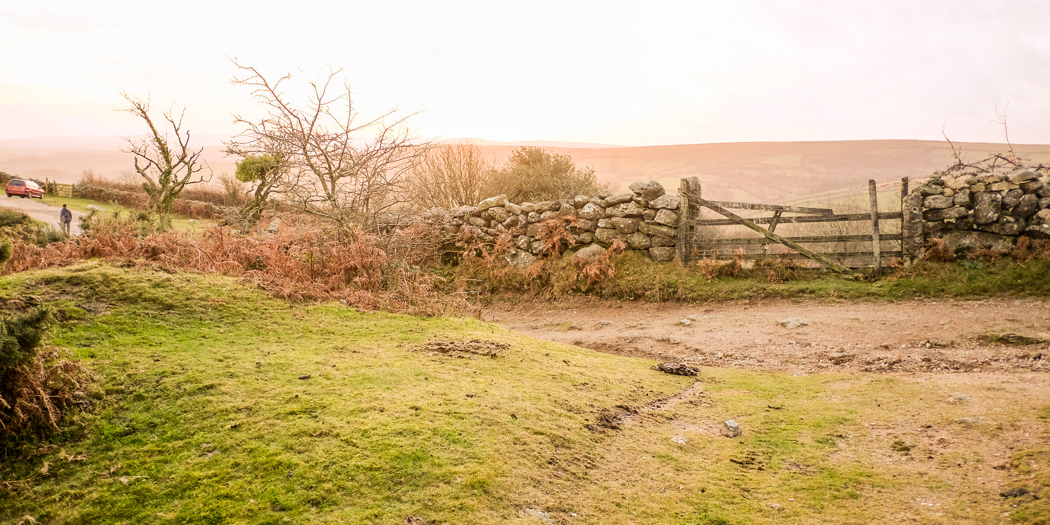 Fujifilm X-T10 + Fujifilm XF 18mm F2 R sample photo. Dartmoor stone wall photography