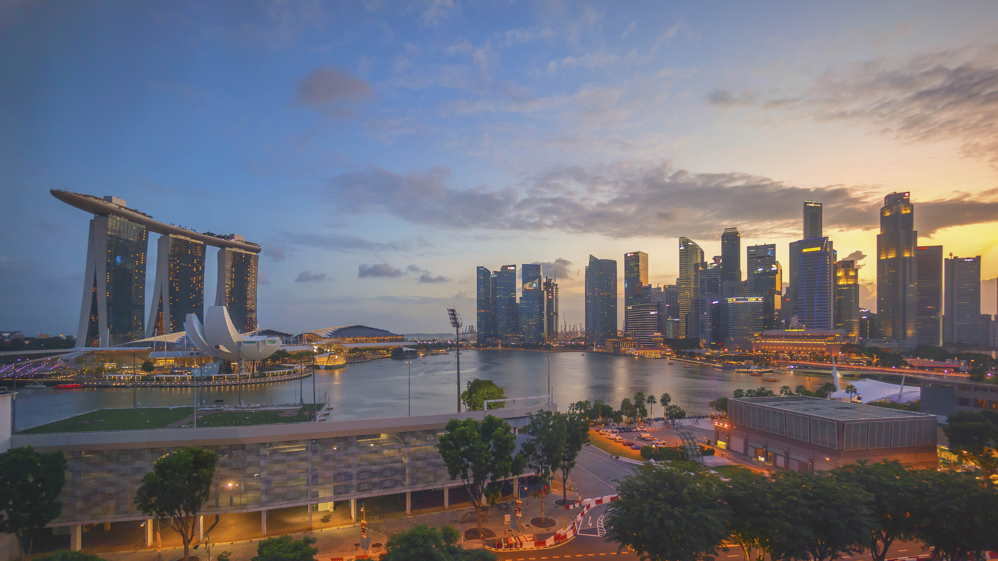 Sony a7R + Sony E 10-18mm F4 OSS sample photo. Singapore marina bay photography