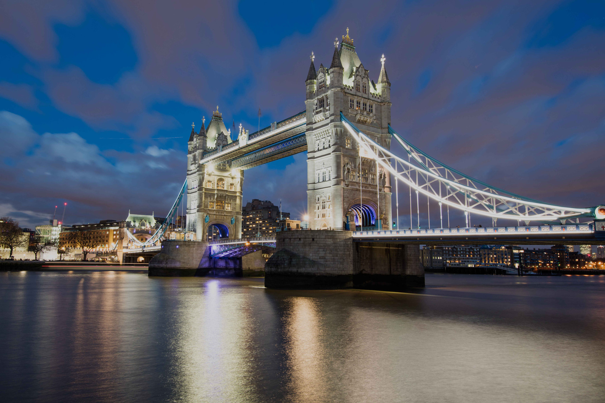 Canon EF 11-24mm F4L USM sample photo. London bridge photography