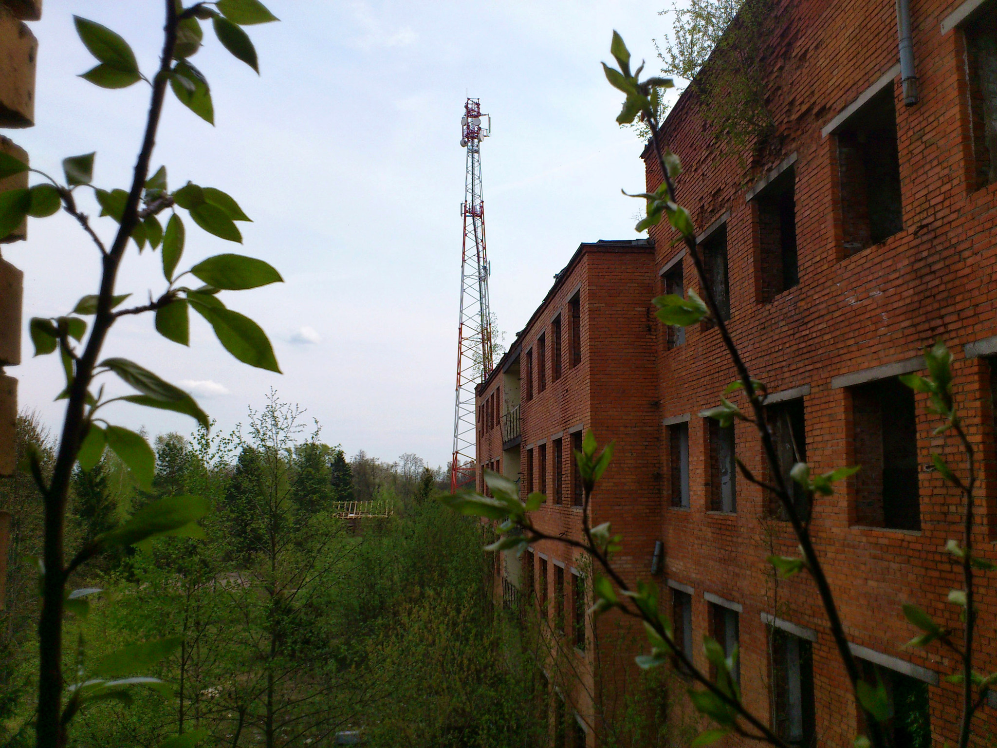 Sony Ericsson Xperia arc S sample photo. Abandoned building photography