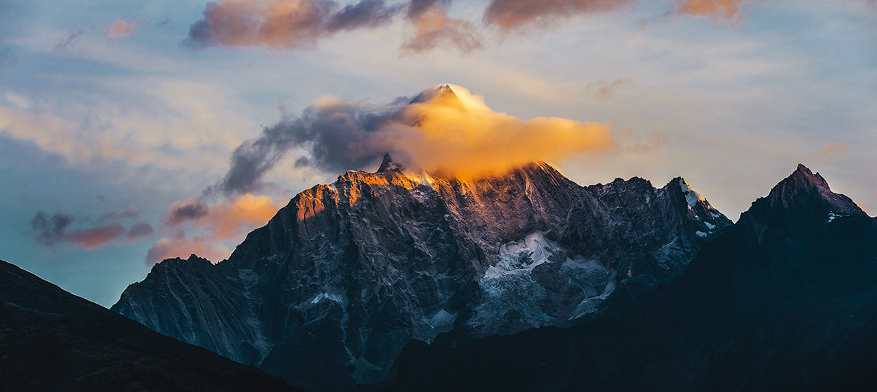 Nikon AF-Nikkor 80-200mm F2.8D ED sample photo. Golden peak photography