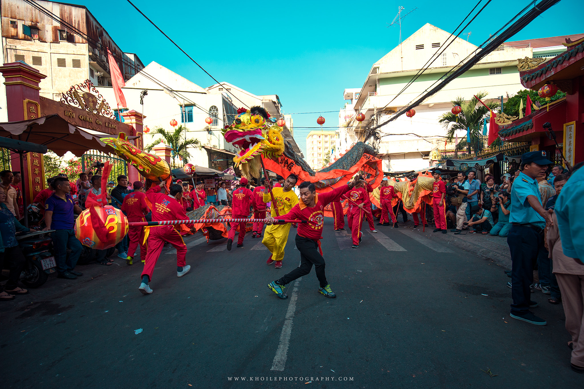 Sony a7 II + Canon EF 16-35mm F4L IS USM sample photo. Dragon dancing photography