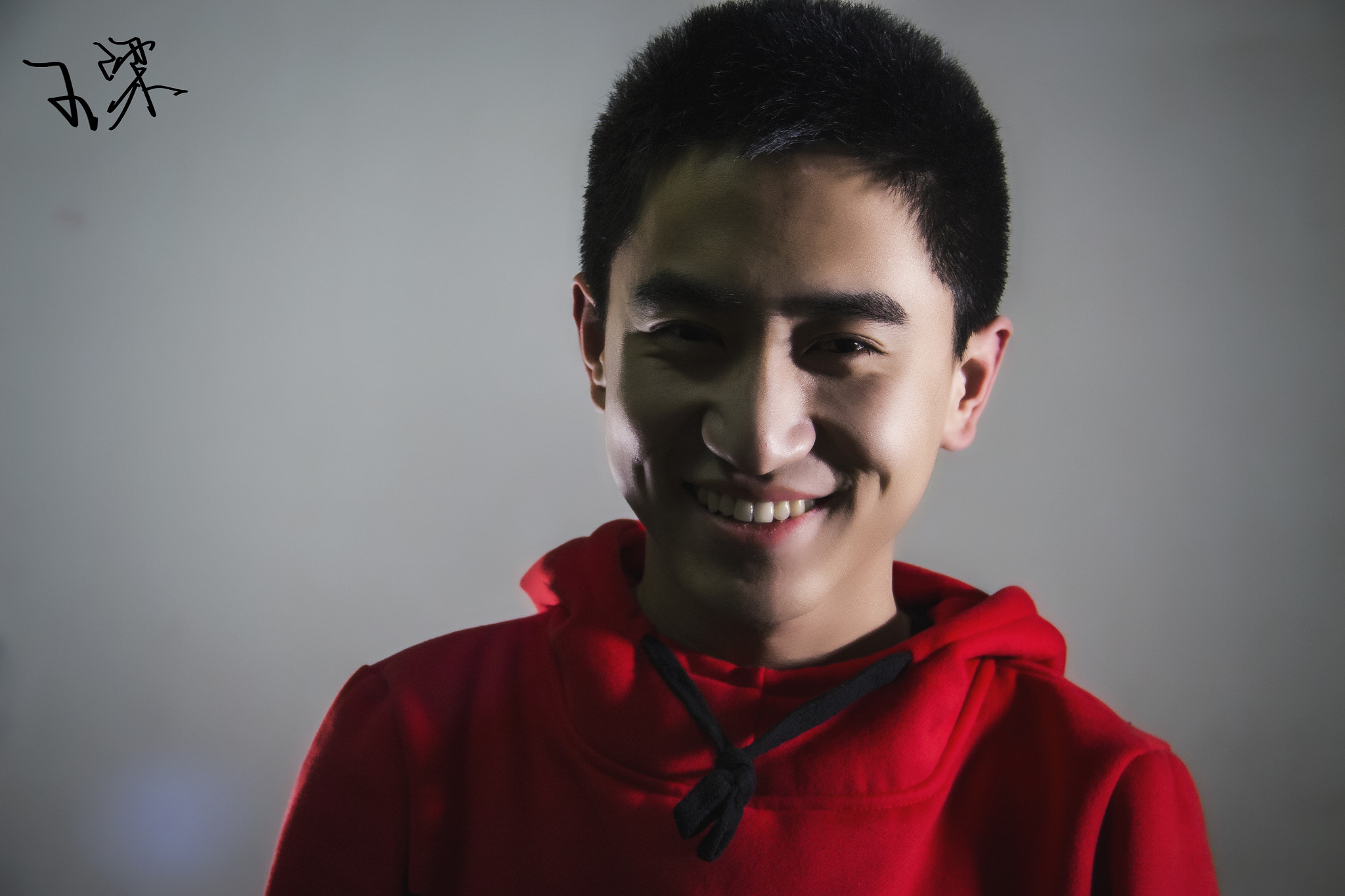 Canon EF-S 18-135mm F3.5-5.6 IS sample photo. Smile boy photography