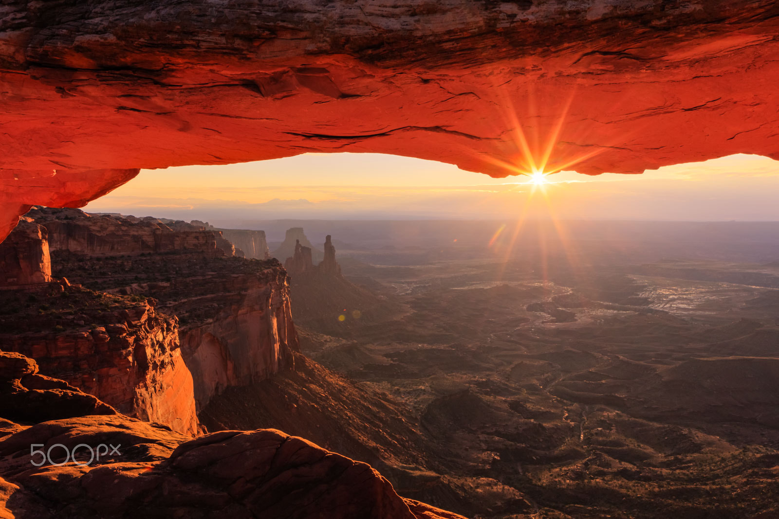 Canon TS-E 24.0mm f/3.5 L II sample photo. Mesa arch photography