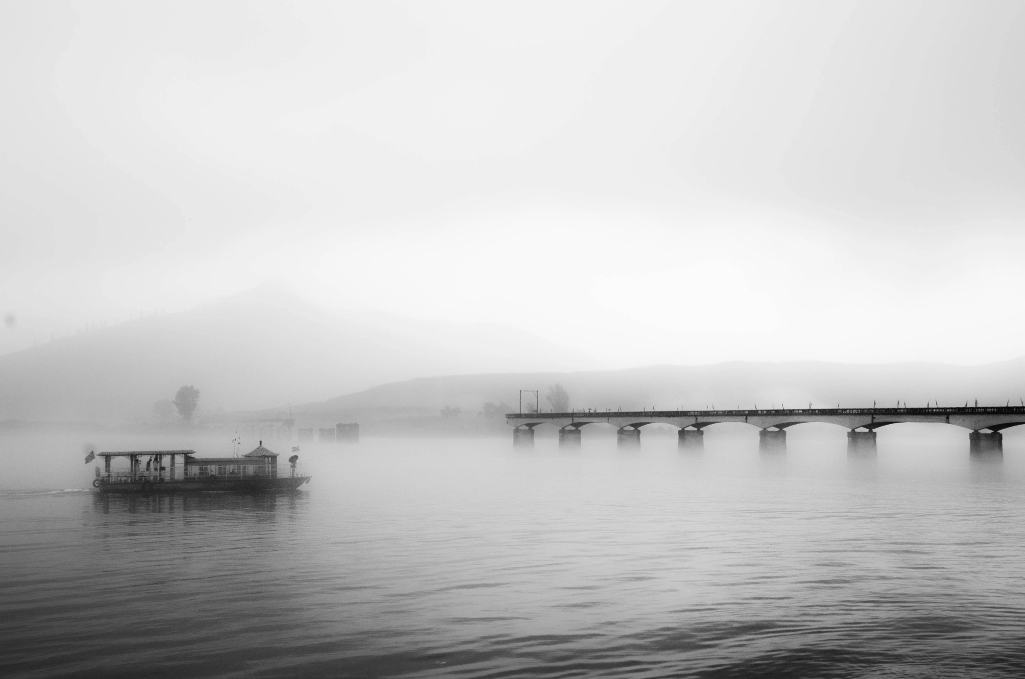 Nikon D7000 + Tamron 16-300mm F3.5-6.3 Di II VC PZD Macro sample photo. Rainy day  and in dandong. photography