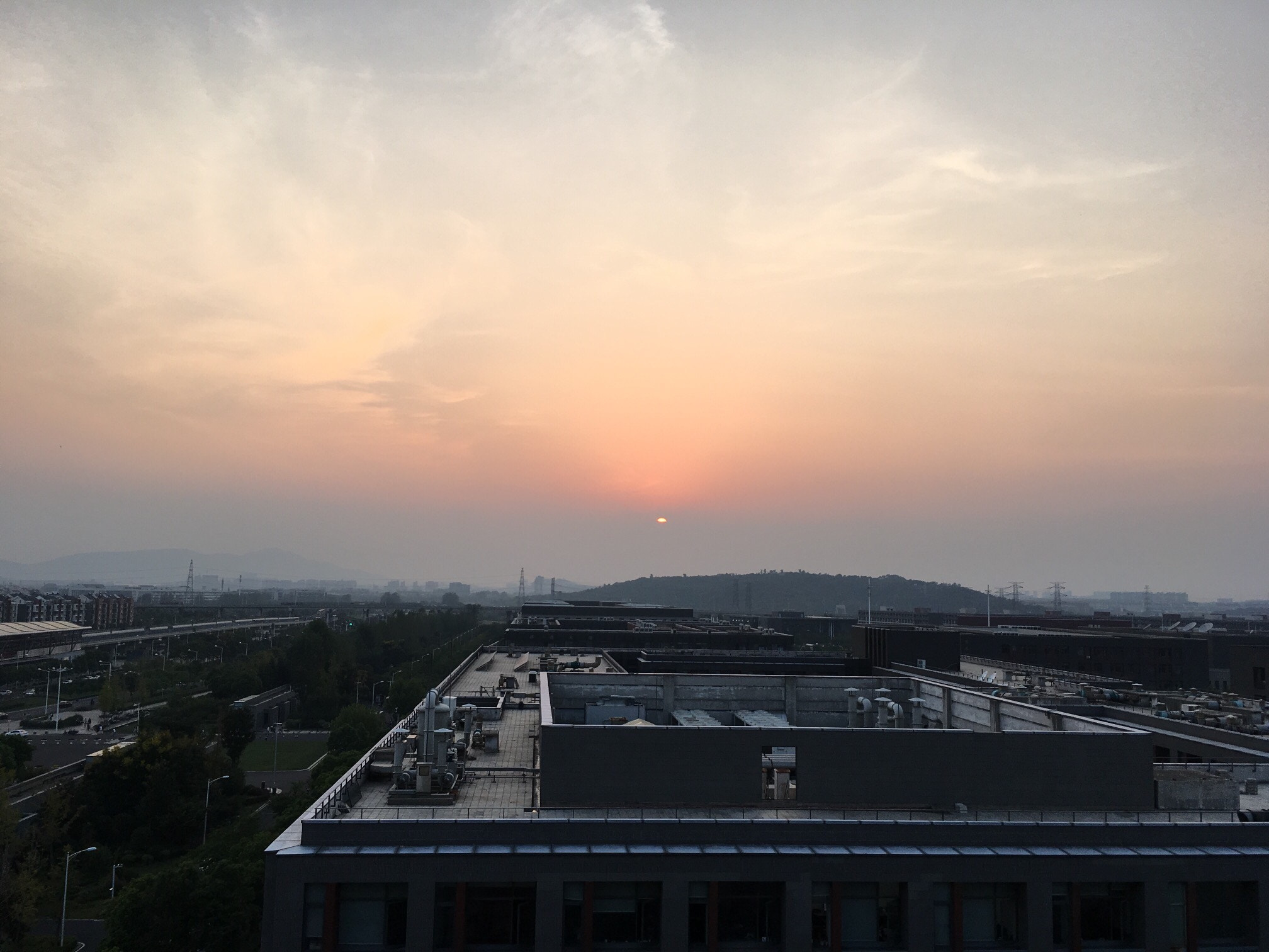 Apple iPhone8,4 sample photo. Sunset photography