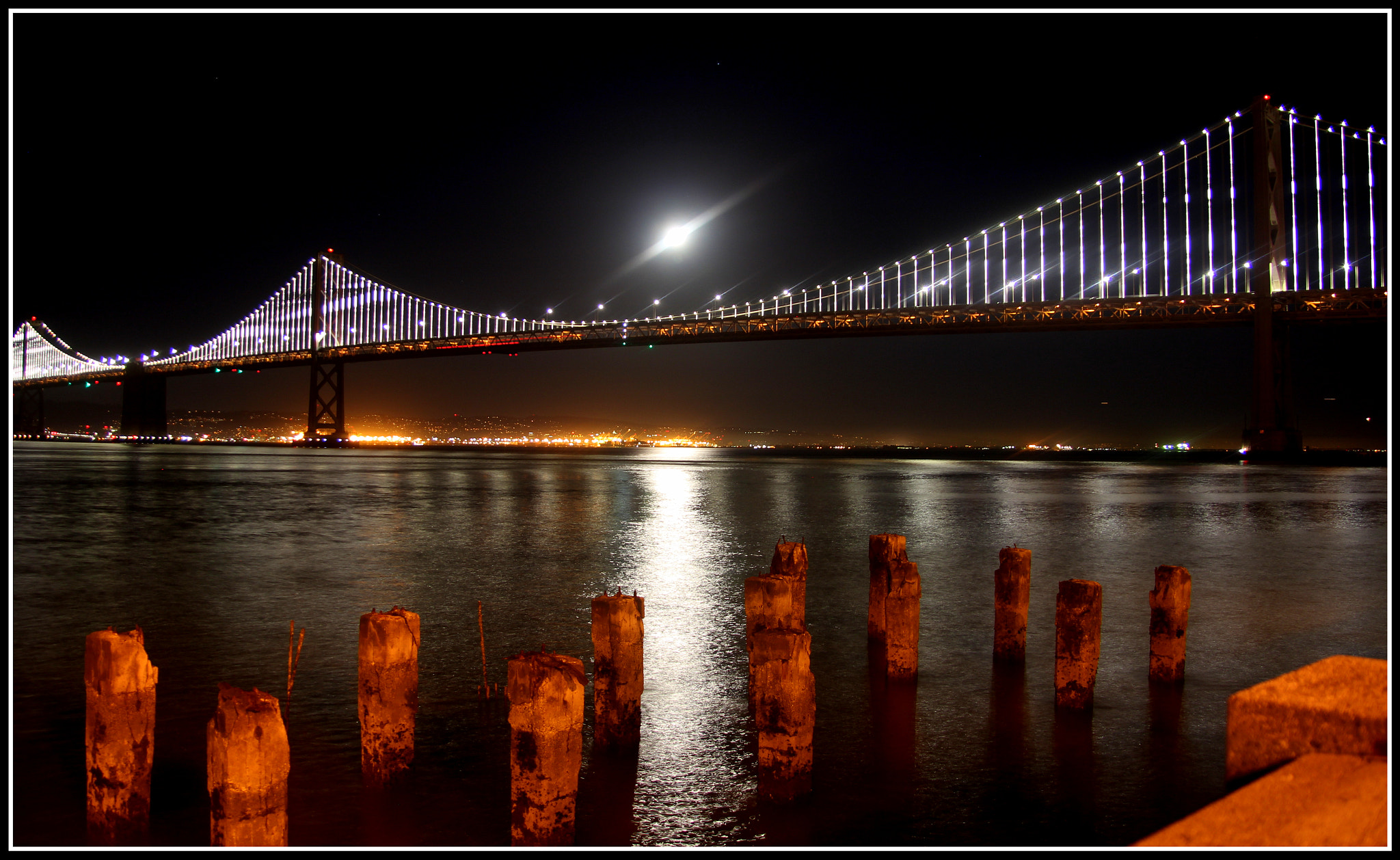 Canon EOS 600D (Rebel EOS T3i / EOS Kiss X5) sample photo. "snow moon" over the bay bridge photography
